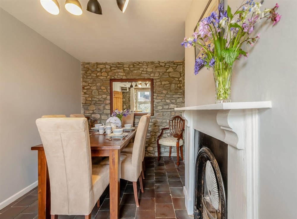 Dining room at West Llwyn in Rhydowen, Dyfed