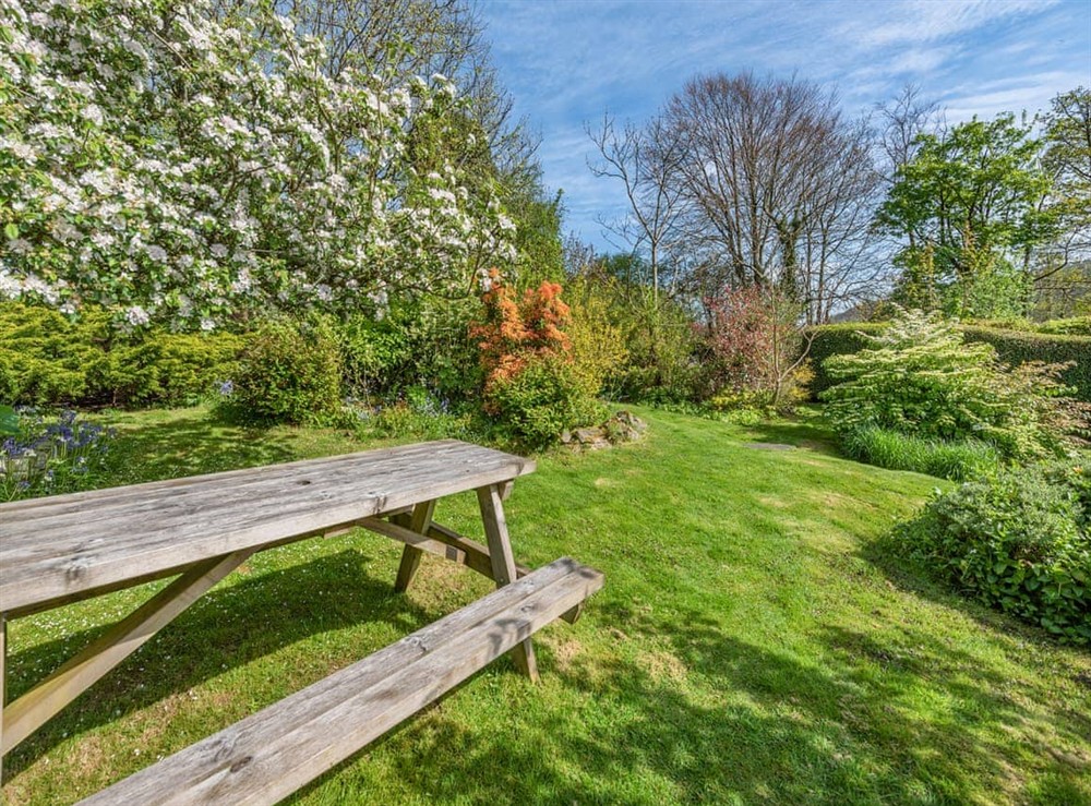 Sitting-out-area at West Llwyn in Rhydowen, Dyfed