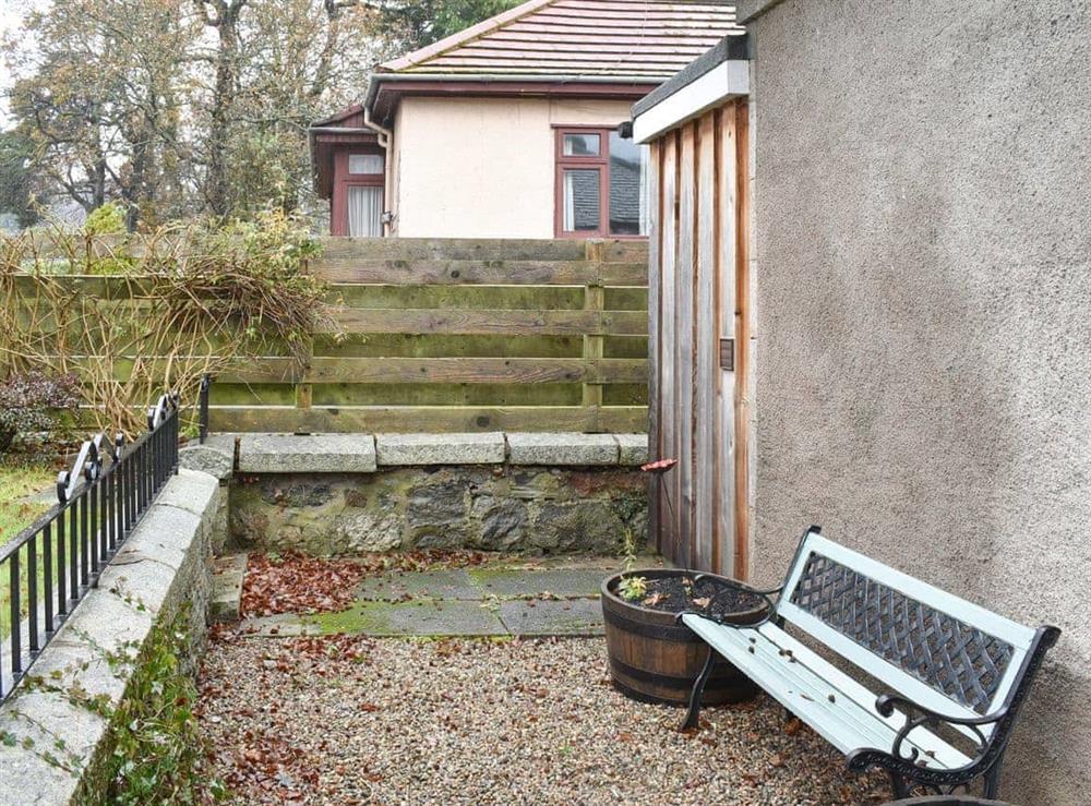 Gravelled patio area at West Lodge in Banchory, Kincardineshire
