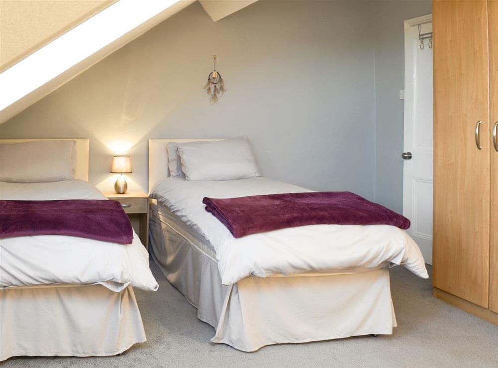 Comfortable twin bedroom at West Road in Filey, Yorkshire, North Yorkshire
