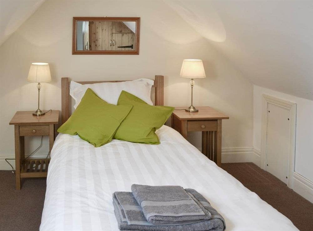 Good sized single bedroom at West View Cottage in Seahouses, Northumberland
