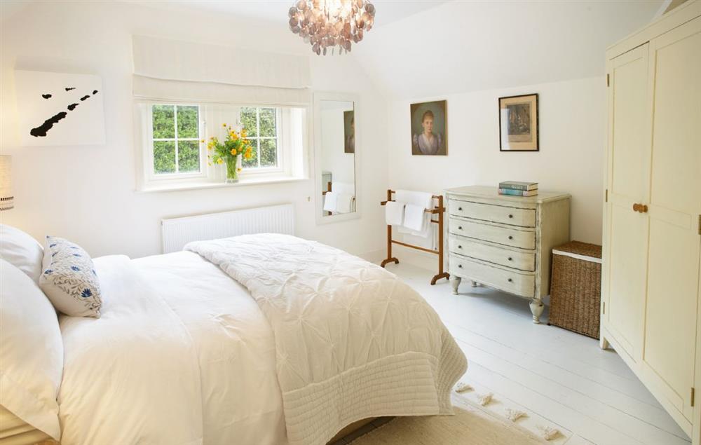 Double bedroom with 4’6 bed at West Winnowing, Niton Undercliff