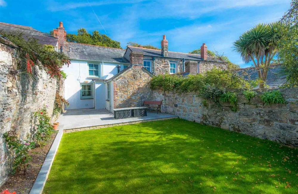 Garden and grounds at Westaway Cottage in St Austell, Cornwall