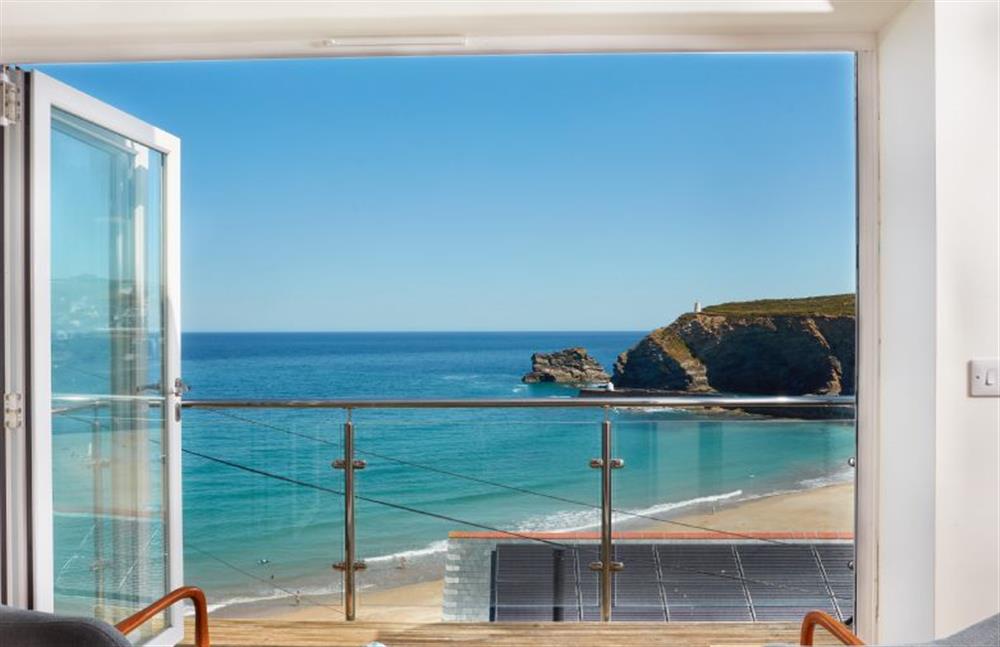 Open-plan living area with panoramic sea views of Portreath at Westaway, Portreath