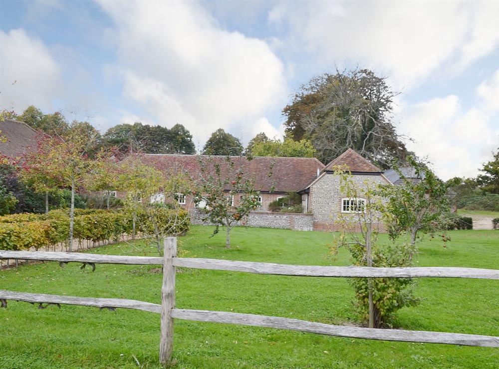 Westend Farm In Hambledon, Hampshire Sleeps 6