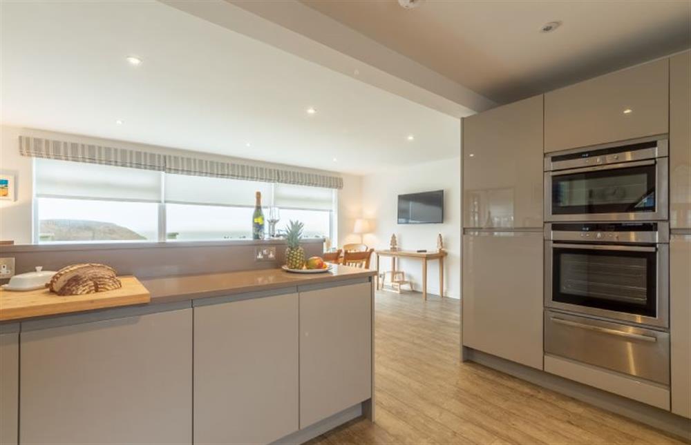 Westerley, Cornwall: Spacious kitchen, perfect for preparing meals for friends and family at Westerley, Portreath