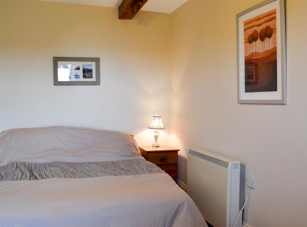 Double bedroom at Willow Barn Cottage, 