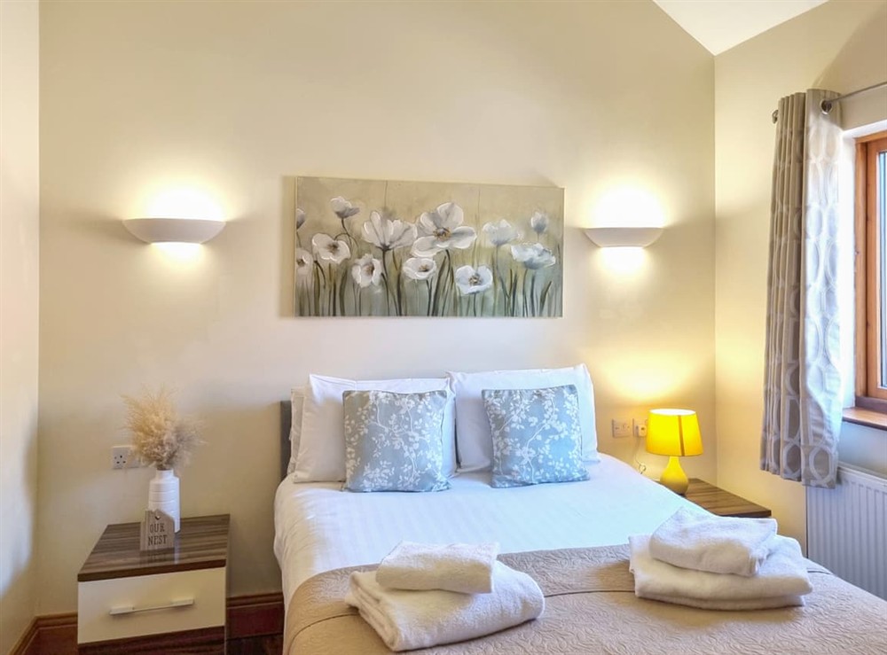 Double bedroom (photo 3) at Westfield Courtyard in Fitling, near Burton Pidsea, North Humberside