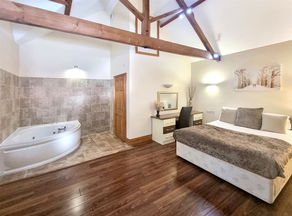 Double bedroom (photo 5) at Westfield Courtyard in Fitling, near Burton Pidsea, North Humberside