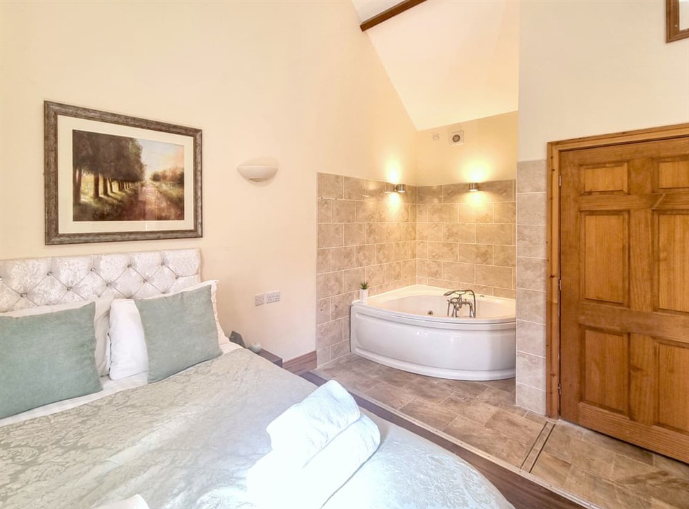 Double bedroom (photo 7) at Westfield Courtyard in Fitling, near Burton Pidsea, North Humberside