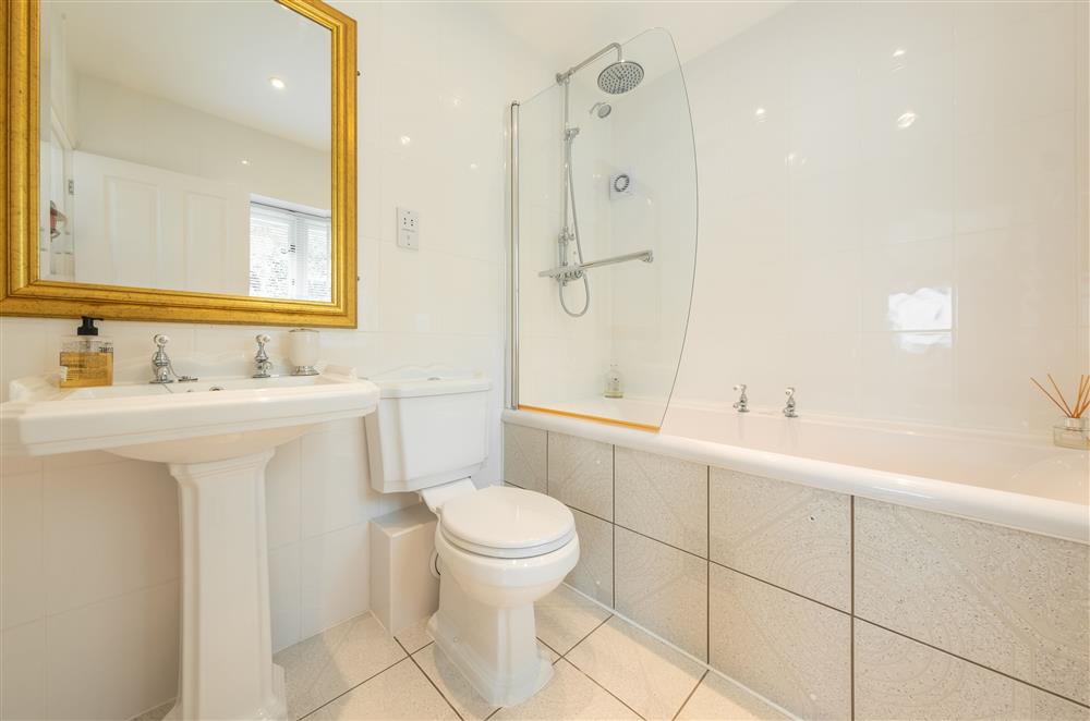 First floor: En-suite bathroom to bedroom one at Westfield, Plymouth