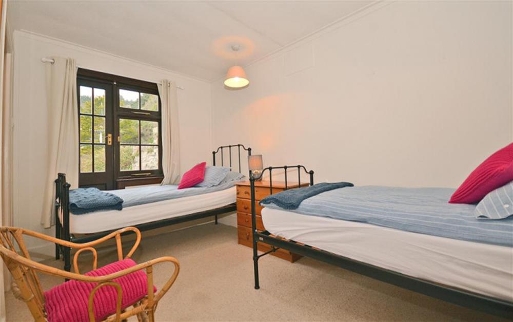 The twin bedroom at Westhaven in Polperro