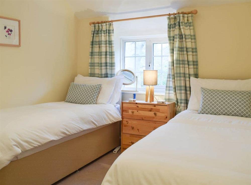 Charming twin bedroom at Westover Cottage in Nr. Abingdon, Oxon. , Oxfordshire