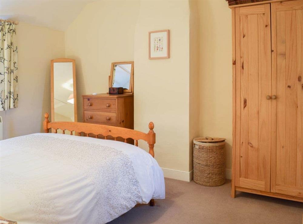 Spacious and homely double bedroom at Westover Cottage in Nr. Abingdon, Oxon. , Oxfordshire