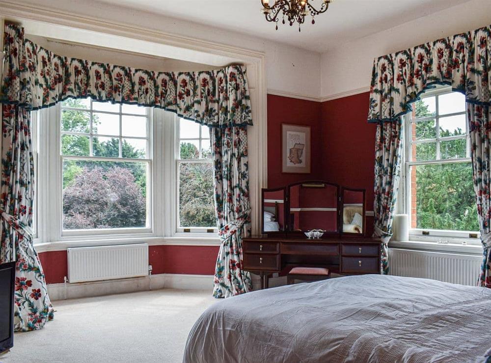 Double bedroom (photo 2) at Westward House in Huntingdon, Cambridgeshire