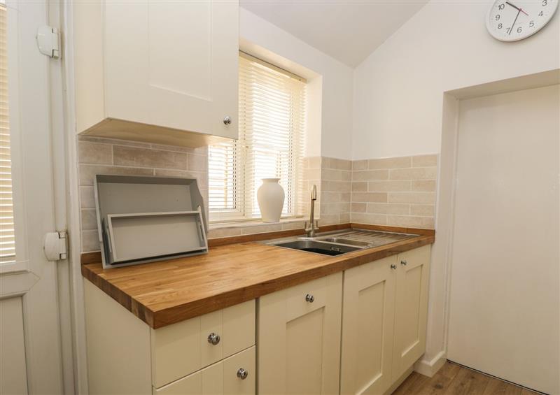 The kitchen (photo 2) at Wharf Cottage, Lechlade-On-Thames