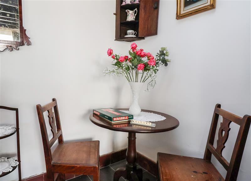 Dining room at Wharf Cottage, Llangollen