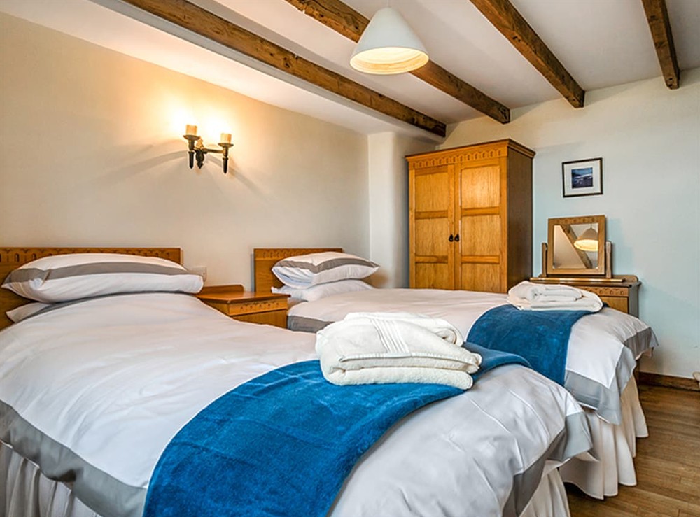 Twin bedroom at Wharrastone in Bude, Cornwall