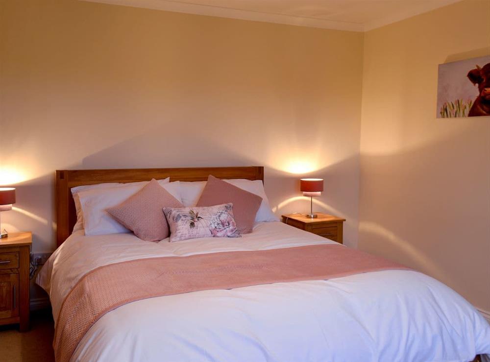 Relaxing bedroom with kingsize bed at Wheatfield House in Kilmaurs, near Kilmarnock, Ayrshire