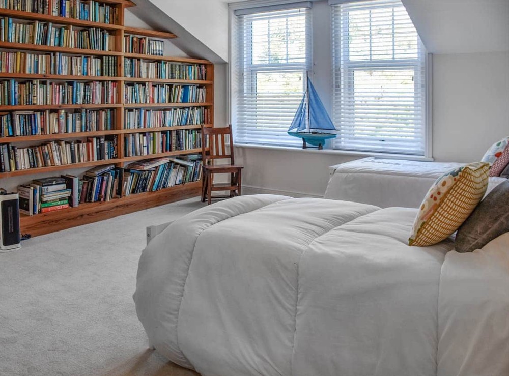 Twin bedroom at Wheel Cottage in Cromer, Norfolk