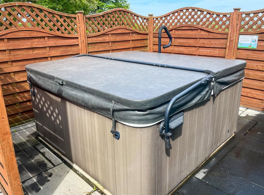 Hot tub at Wheel in Penparc, Dyfed