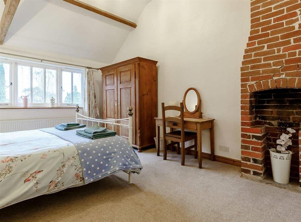 Double bedroom (photo 3) at Wheelwrights Cottage in Rumburgh, Suffolk