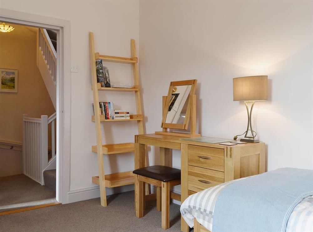 Twin bedroom at Whiskey Cottage in Keswick, Cumbria