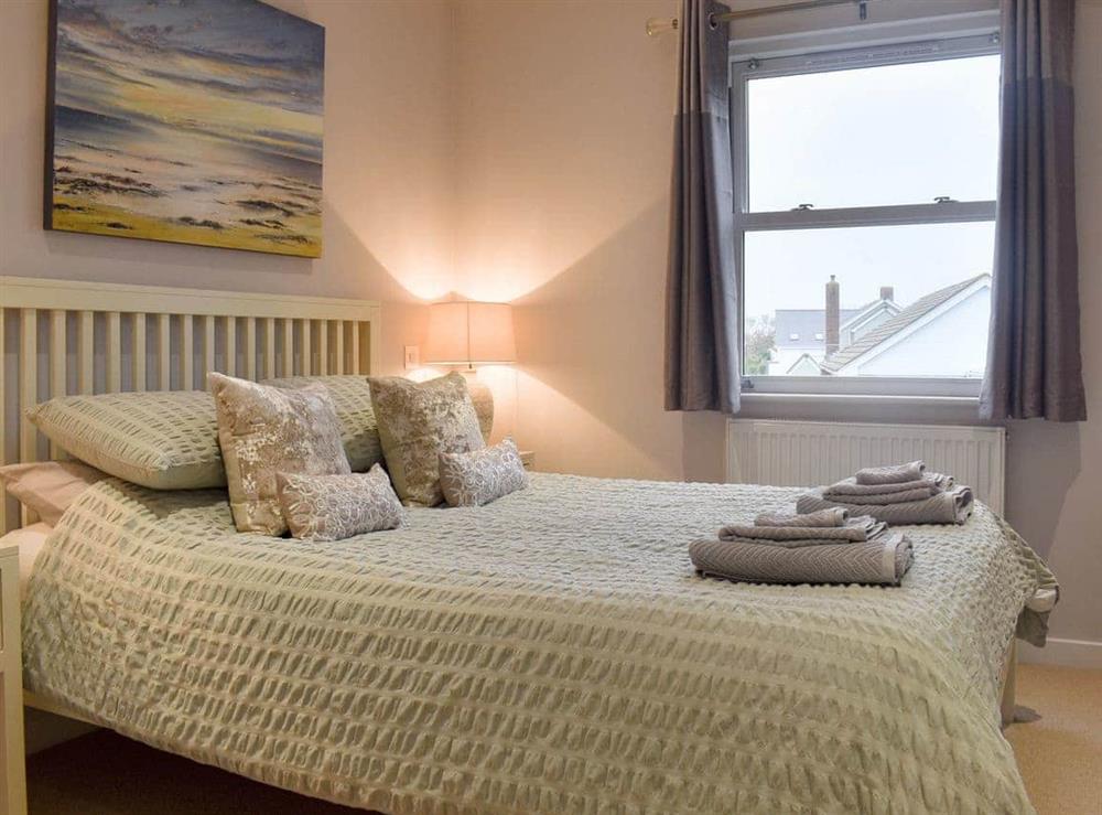 Double bedroom at Whiskey Mac Cottage in Cowes, London