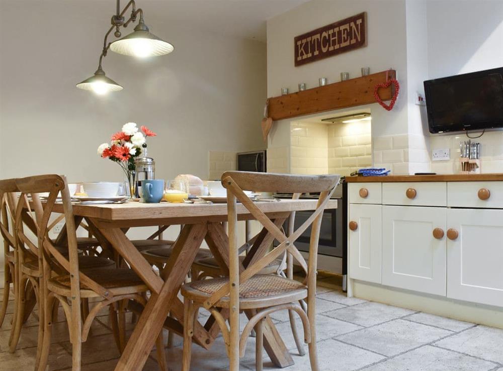 Kitchen/diner (photo 2) at Whitby Townhouse in Whitby, North Yorkshire