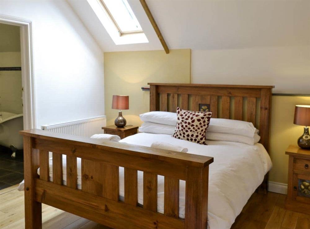 Double bedroom at White Dove Barn in Wembury, Devon