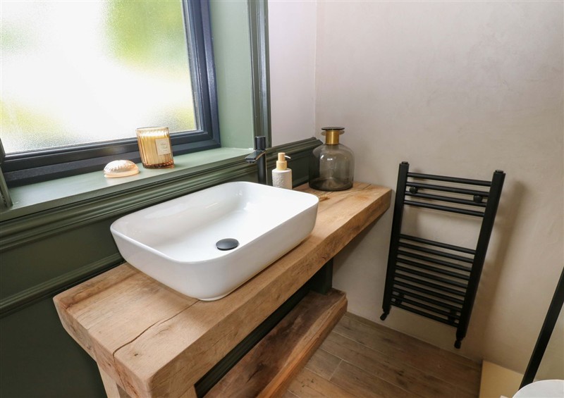 Bathroom at White House, Durham