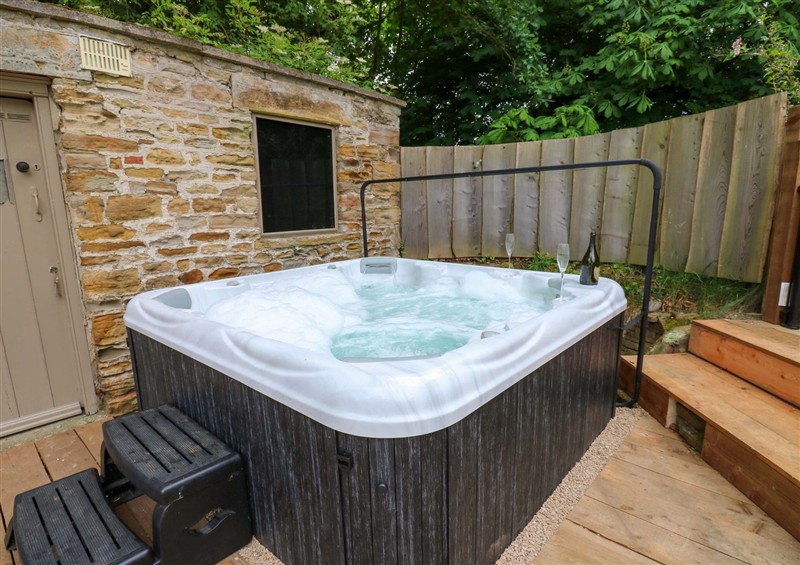 There is a hot tub at White House, Durham