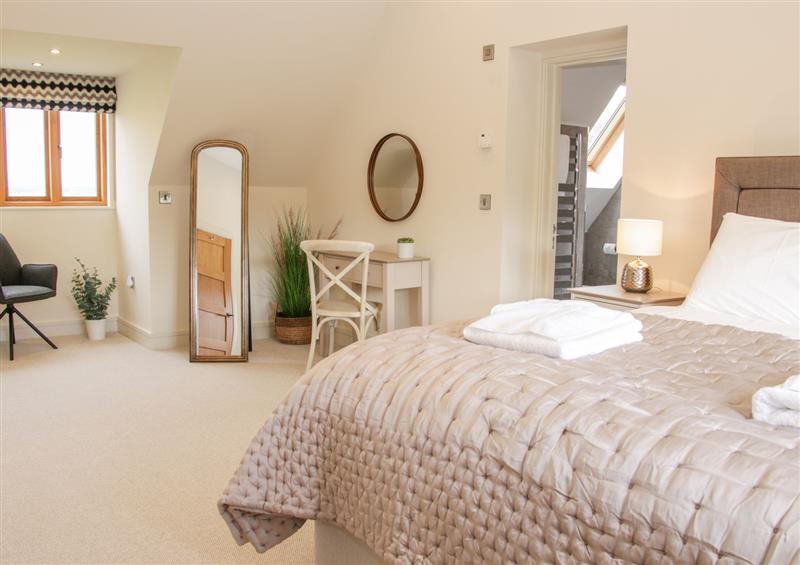 One of the 4 bedrooms (photo 2) at White House, Llandyssil near Montgomery