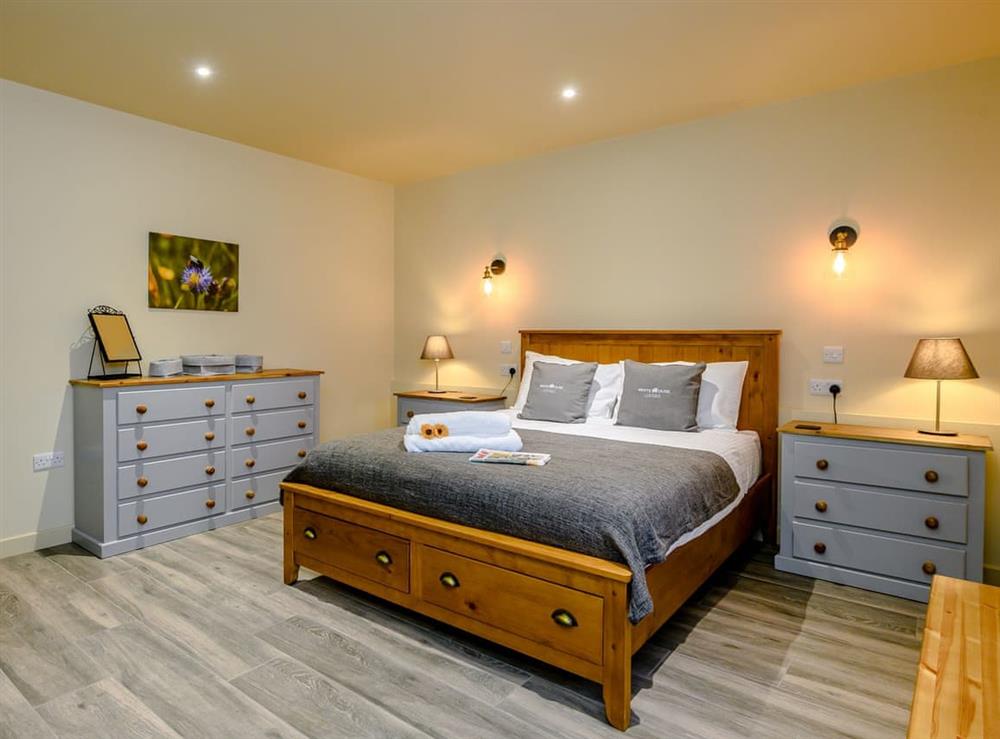 Double bedroom at Hales Barn, 