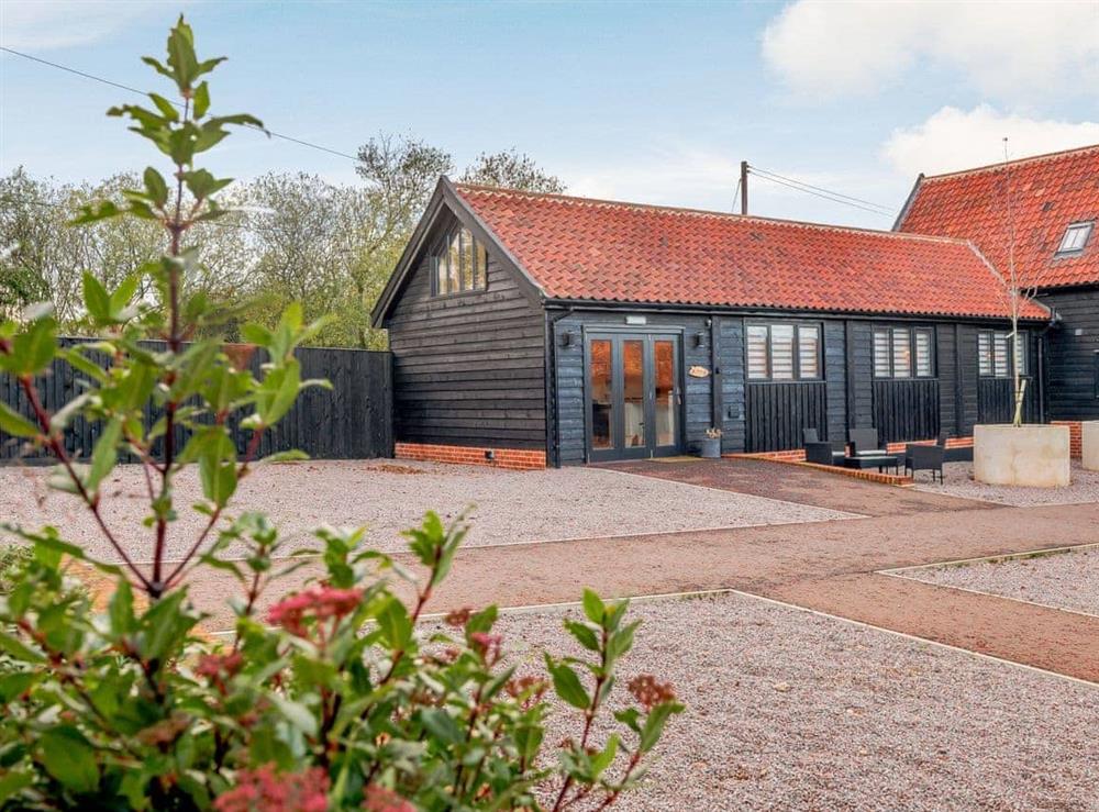 Delightful holiday home at Laxfield Barn, 