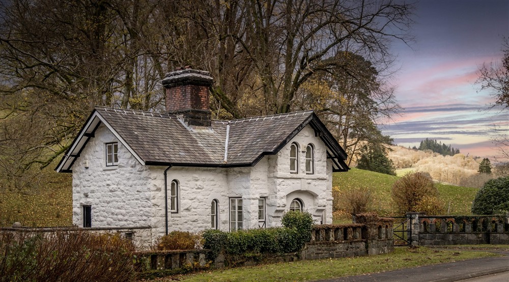 The exterior of White Lodge, Gwynedd (photo 2) at White Lodge in Ganllwyd, Gwynedd