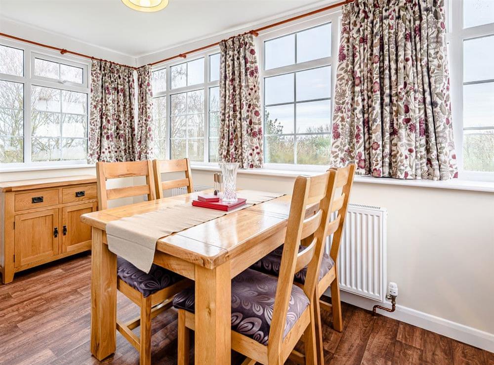 Attractive dining area at White Oak Cottage in Hagworthingham, near Horncastle, Lincolnshire