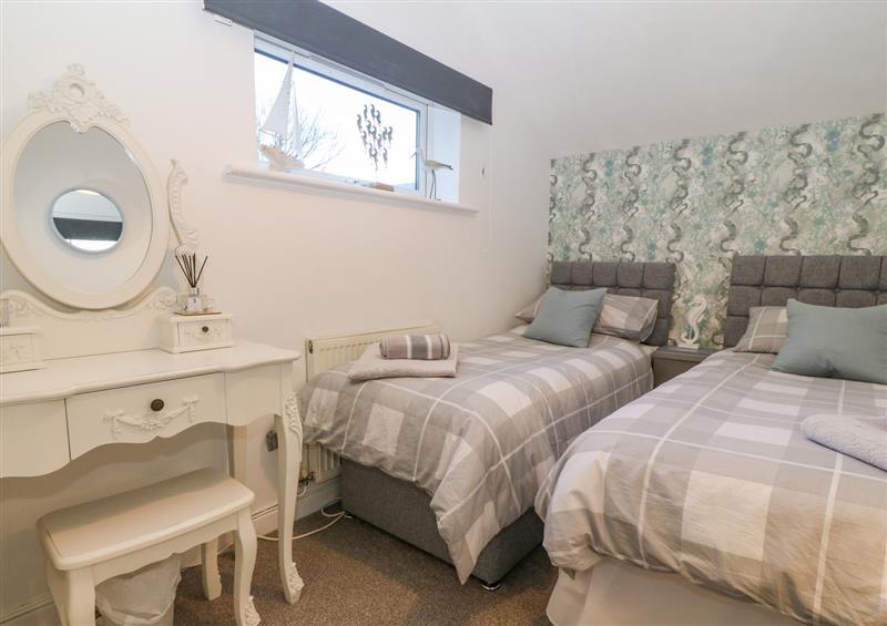 A bedroom in White Sails at White Sails, Y Felinheli
