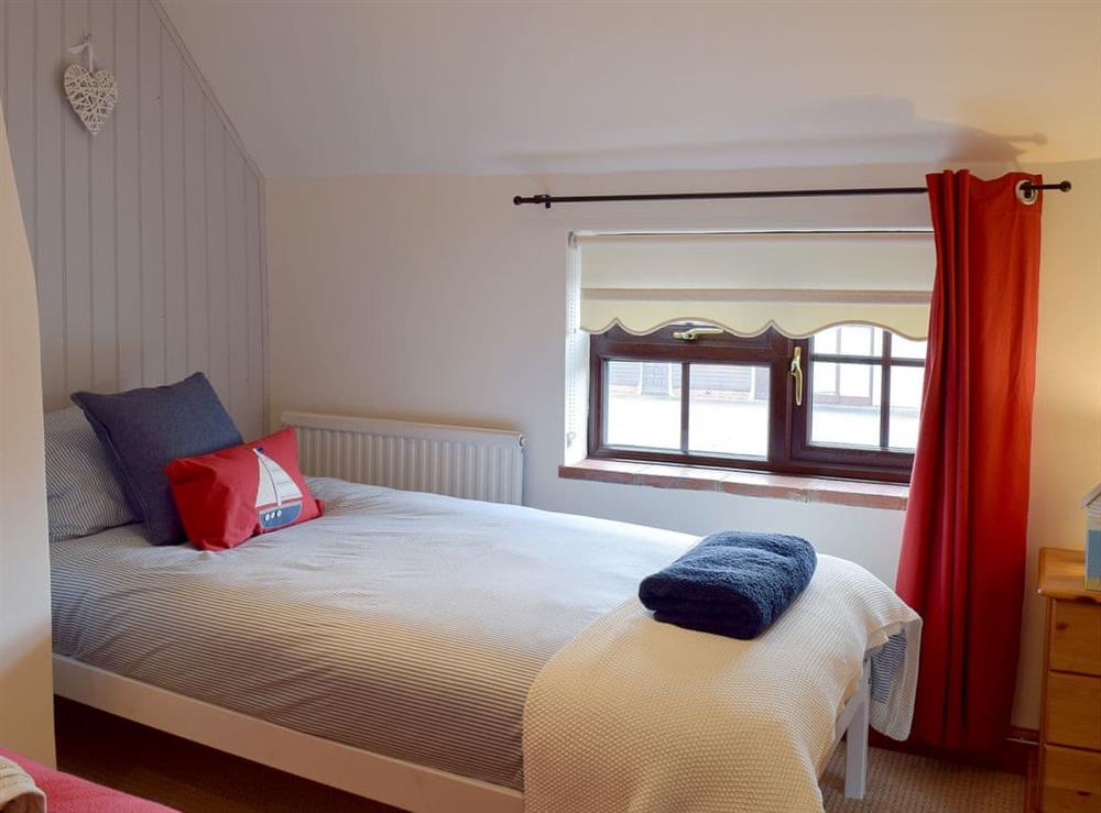 Twin bedded room at White Stones Cottage in Caister-on-Sea, near Great Yarmouth, Norfolk