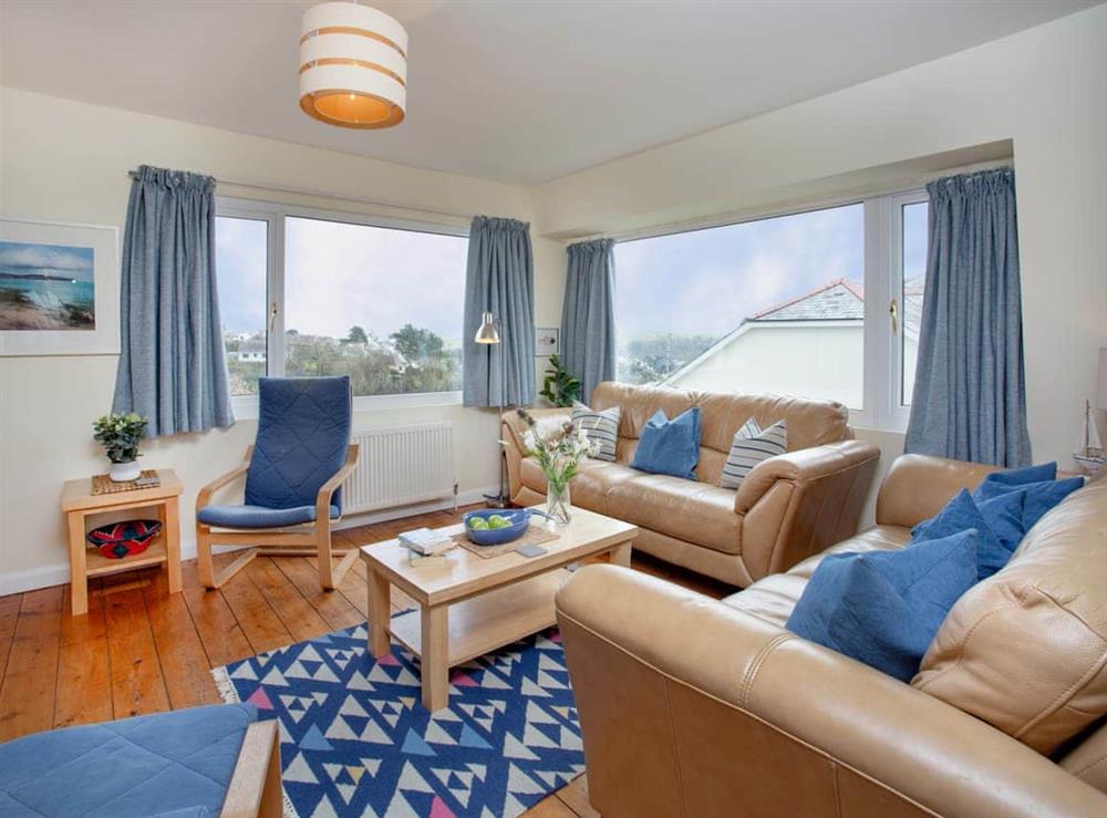 Living area at Whitestones in St Mawes, Cornwall