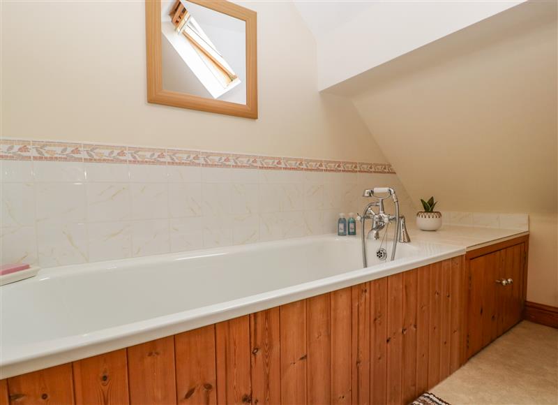 Bathroom (photo 2) at Whitlow Lodge Annex, Birdwood near Huntley