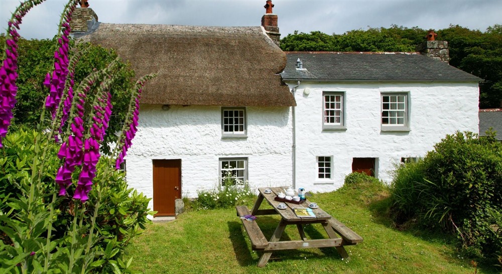 The exterior and garden (photo 4) at Whitstone Cottage in Helston, Cornwall
