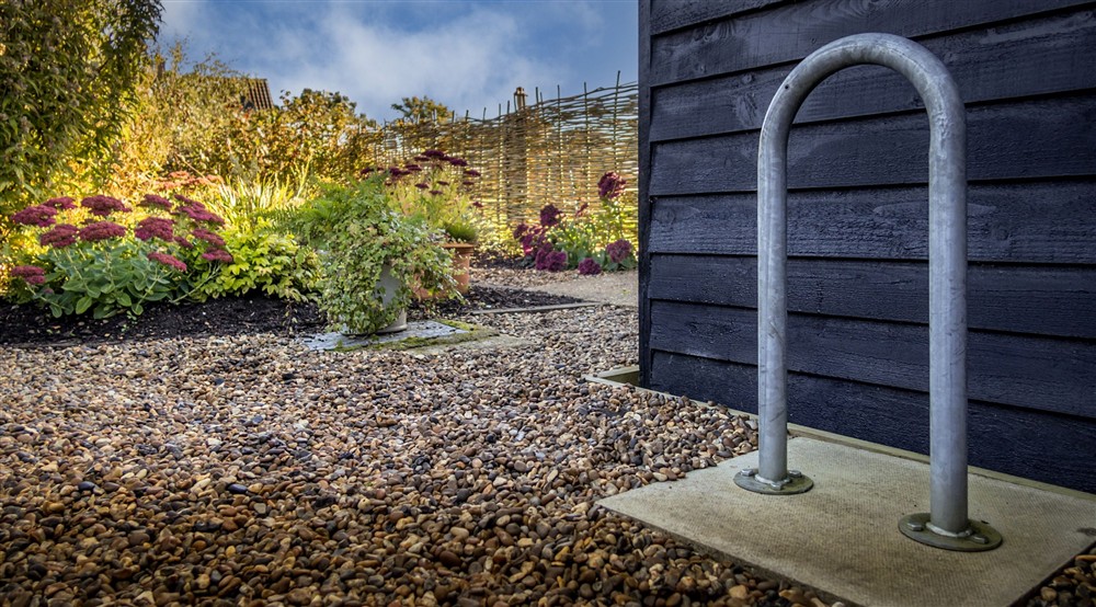 The bike rack in the garden at Wicken Rose Cottage in Ely, Cambridgeshire