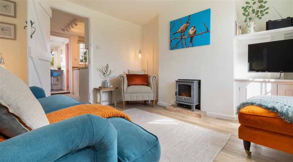 The sitting room (photo 3) at Wicken Rose Cottage in Ely, Cambridgeshire