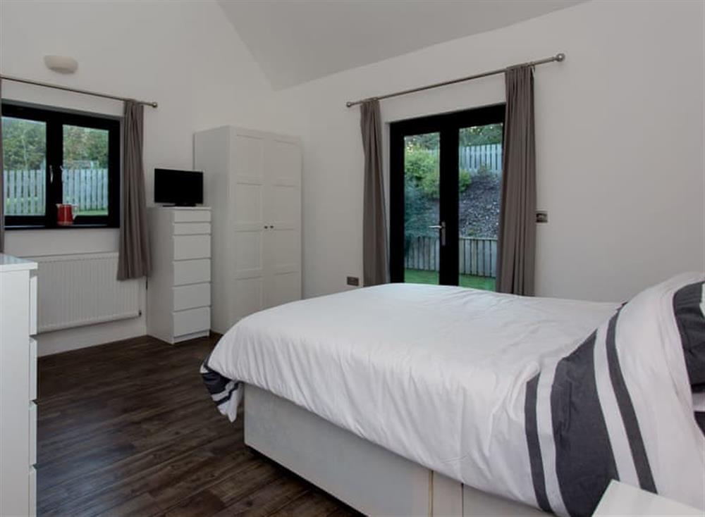 Double bedroom (photo 2) at Willow Barn in Fernhill Farm, Wootton Bridge