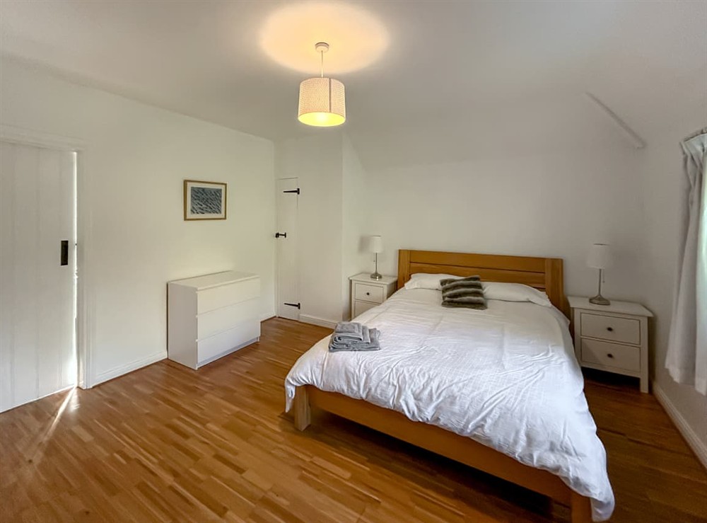 Double bedroom (photo 2) at Willow Cottage in Chichester, West Sussex