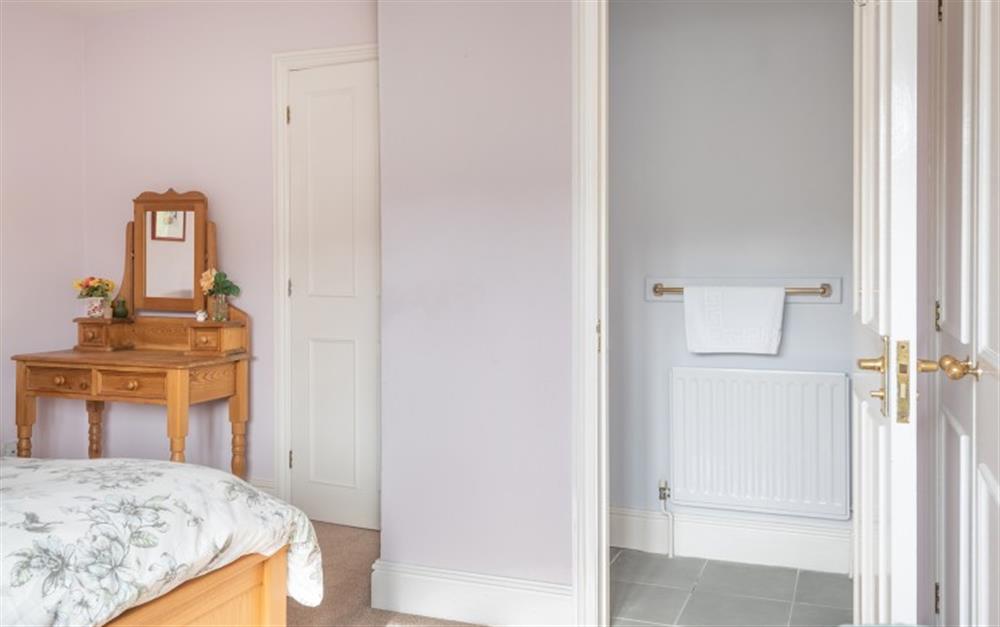 A bedroom in Willow Cottage at Willow Cottage in Dittisham