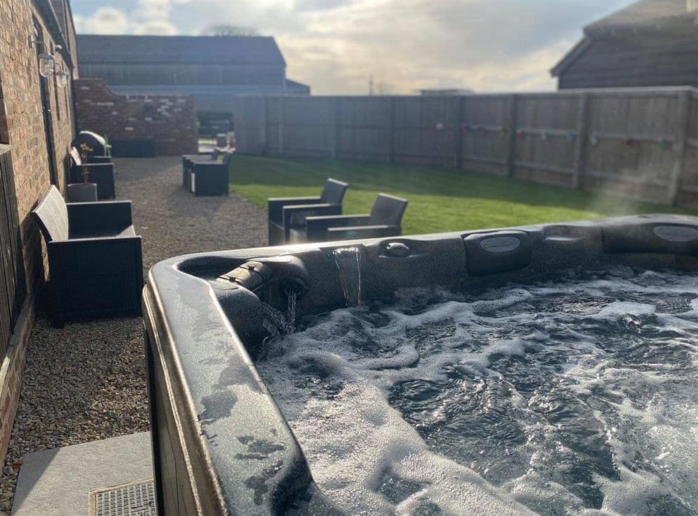Hot tub at Willow Cottage in Flixton, near Filey, North Yorkshire