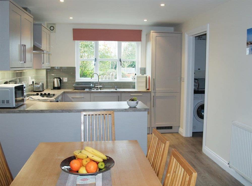 Kitchen/diner at Willow Cottage in Paxford, near Chipping Campden, Gloucestershire