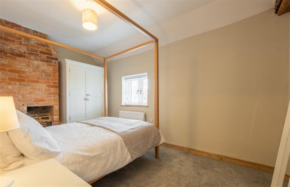 First floor: Master bedroom at Willow Cottage, South Creake near Fakenham
